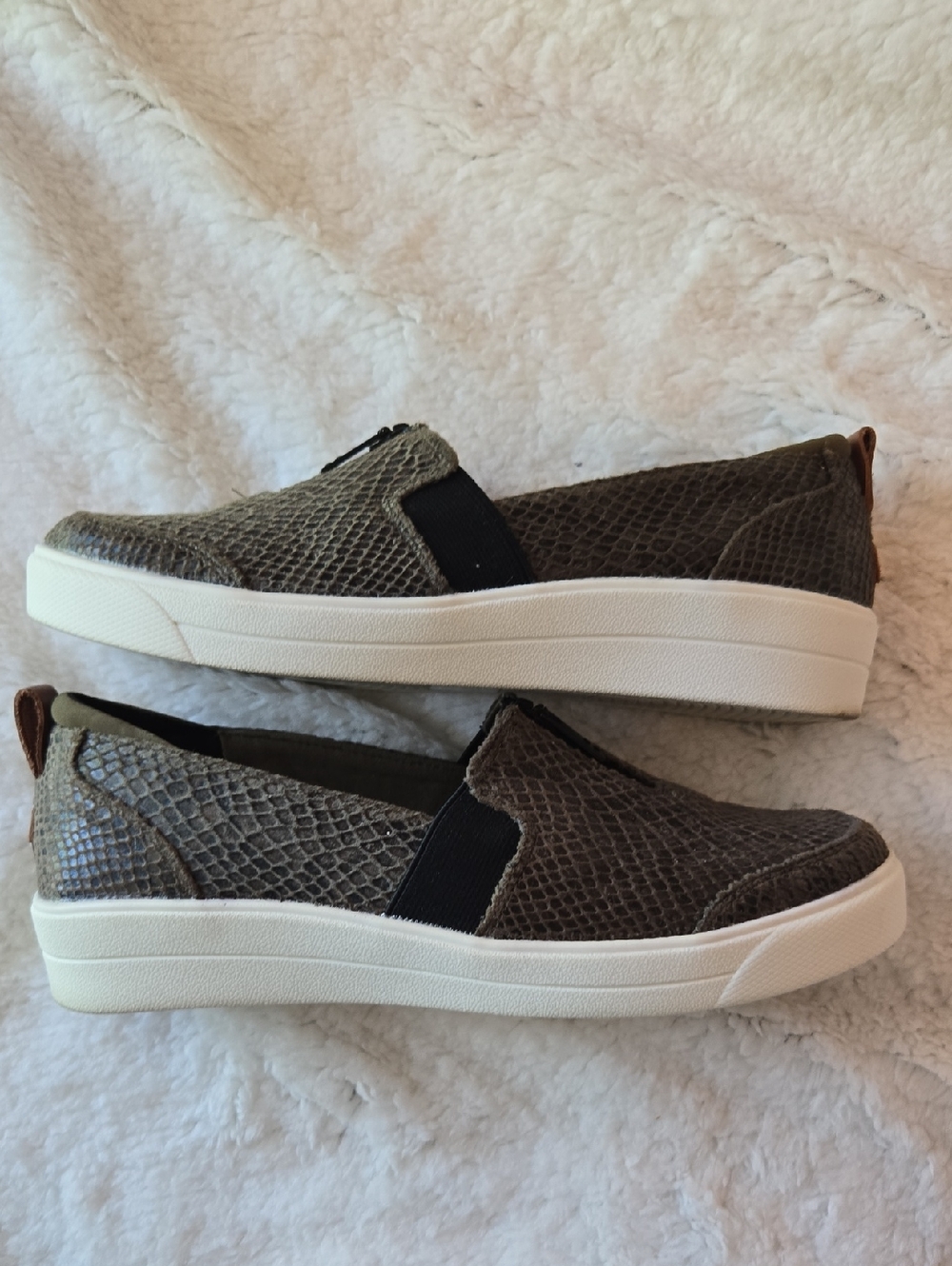Ryka Olive-Tone Slip-On Sneakers with Front Zip - Picture 4 of 9